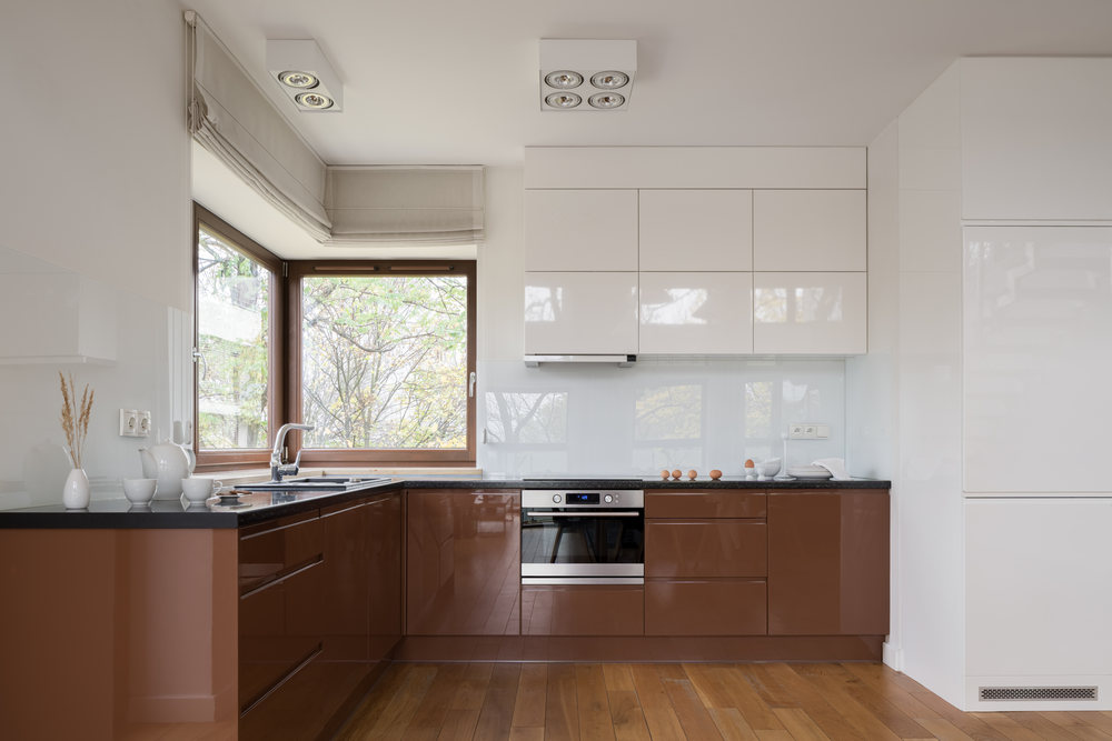 9 Ways to Make your Kitchen Look and Feel Bigger 