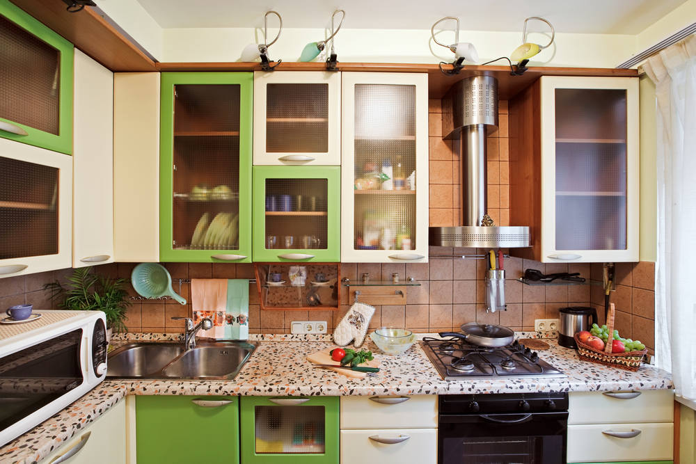 9 Ways to Make Your Kitchen Look and Feel Bigger 